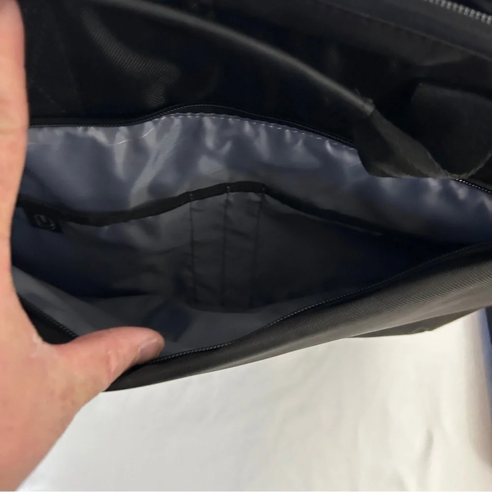 DELL Ecoloop Pro Briefcase for 16